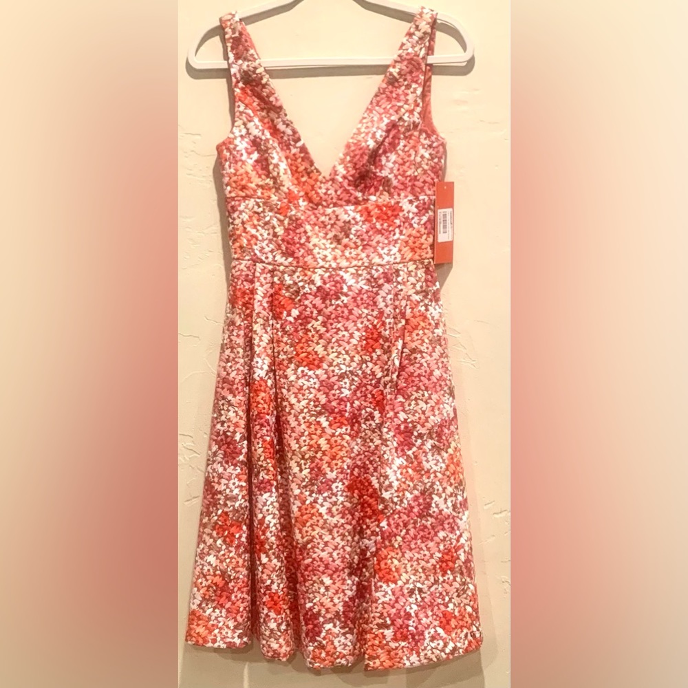**NWT** MONIQUE LHUILLIER Floral Embroidered Coral Midi Dress